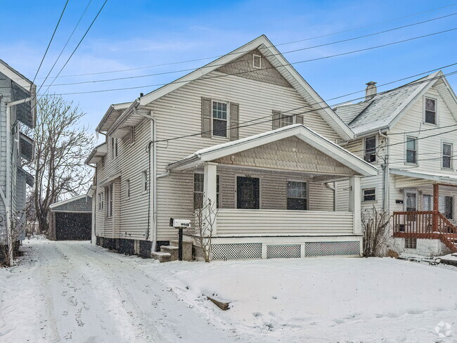 Building Photo - 904 Columbia Ave Rental