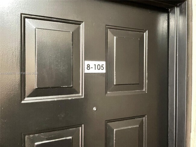 Photo - 8871 Wiles Rd Unidad 105