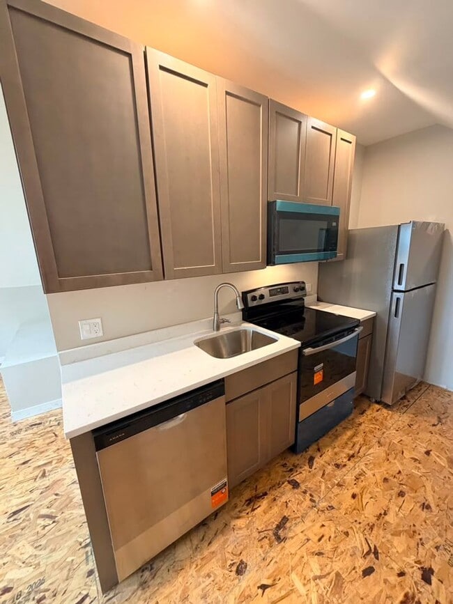 Photo - 2501 W Cortland St Unit 3