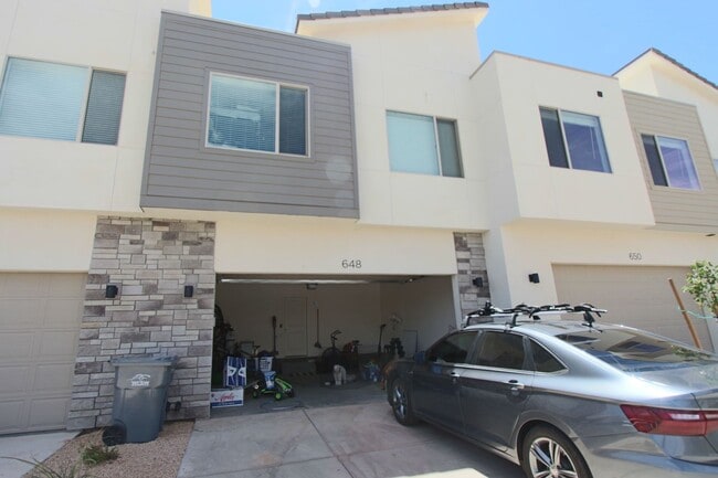 Photo - DESERT COLOR 3 Bed 2.5 Bath