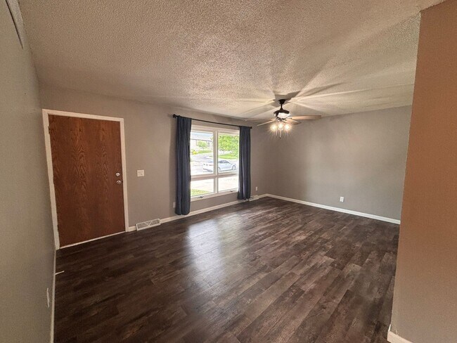 Photo - 4 BED | 2 BATH | HOME | SOUTH RAPID