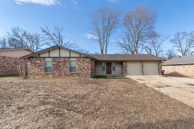 Building Photo - 3 BD 2 BA