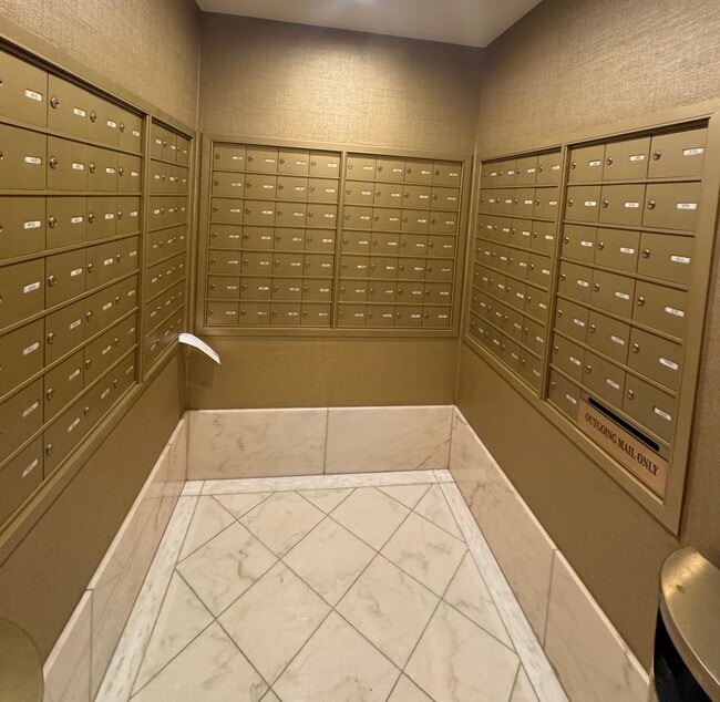 Photo - 111 E Chestnut St Unit 39D