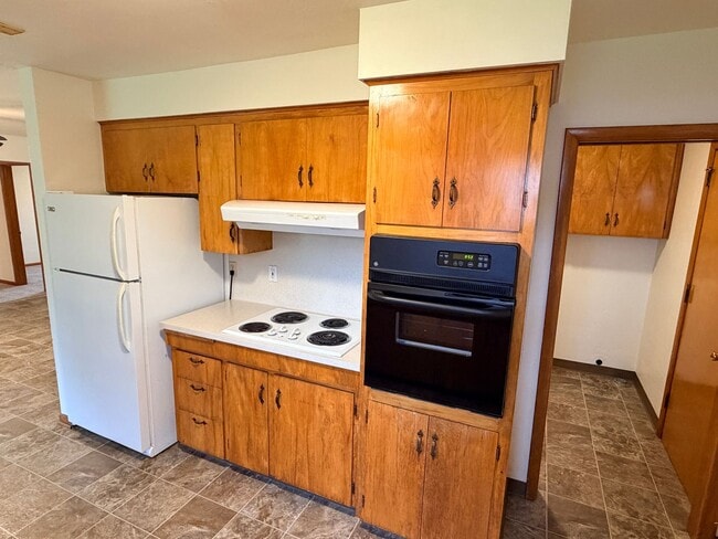 Photo - Three Bedroom Home with Covered Patio