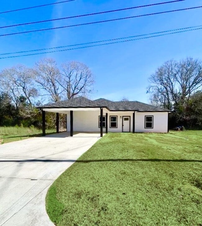 Photo - 164 Lake Rd House