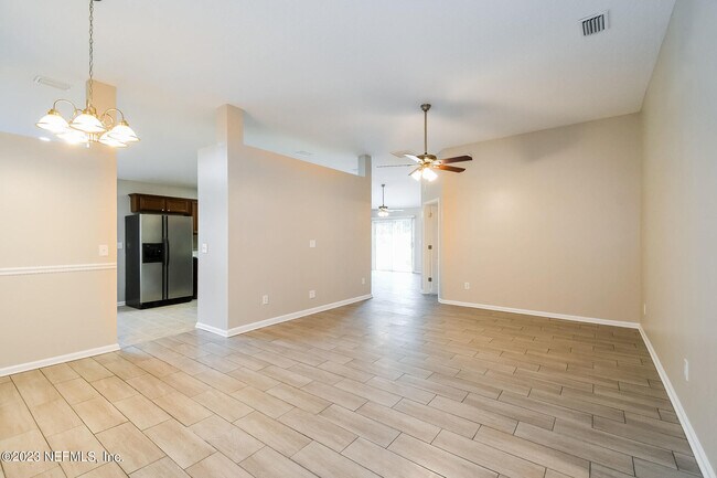 Photo - 1043 Three Forks Ct