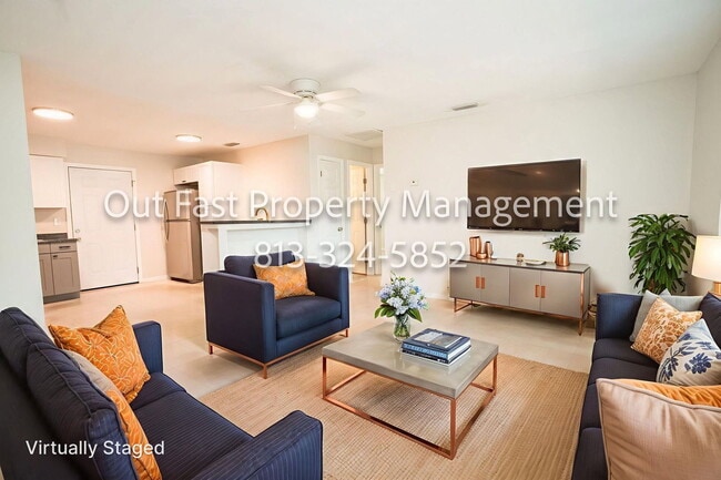 Photo - 430 3rd Ave
