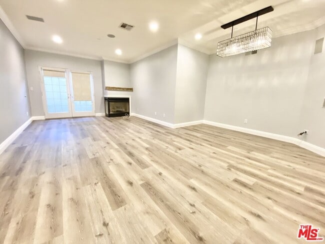 Photo - 1135 Rexford Dr Unidad 102