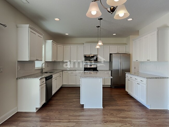 Photo - 57 S Lancaster Dr