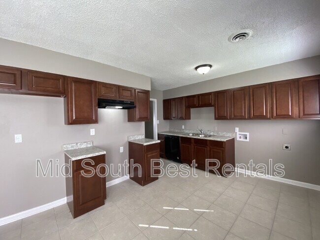 Photo - 5008 Greenbranch Cove