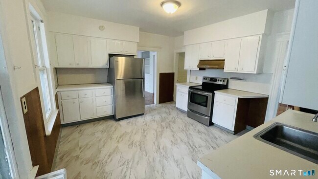 Photo - 58 E Pearl St