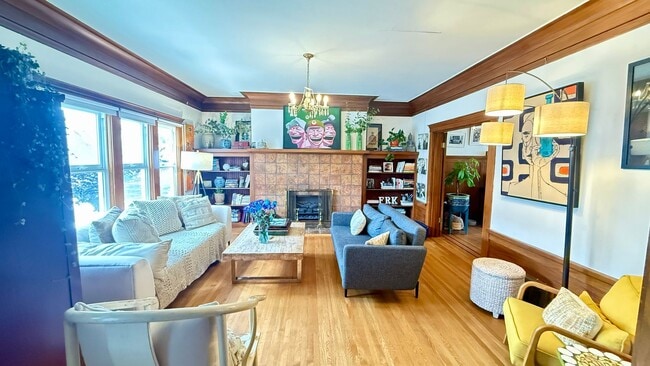 Photo - DREAM HOME! Spacious 3 BR + Sunroom/ 1.5 BA  in the Richmond area- AMSI