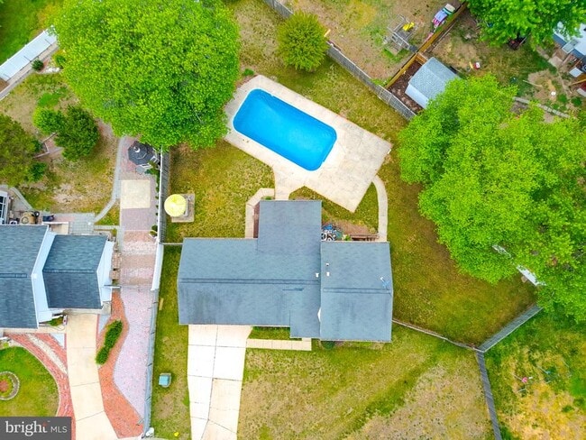 806 Truro Ct