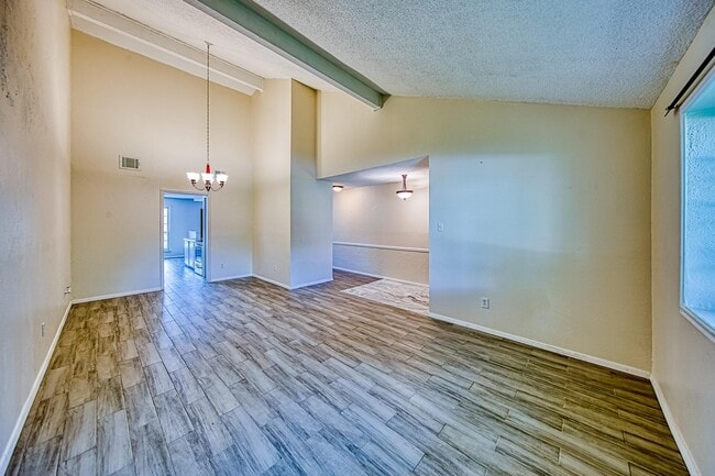 Building Photo - 22411 Elsinore Dr