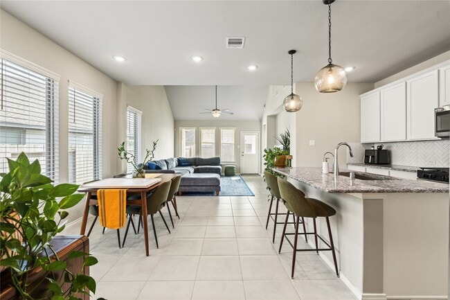 Photo - 20751 Wilde Redbud Trl