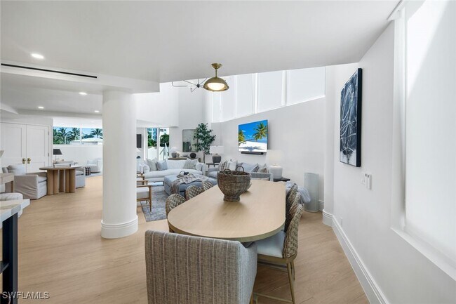 Building Photo - 4041 Gulf Shore Blvd N Unit 109