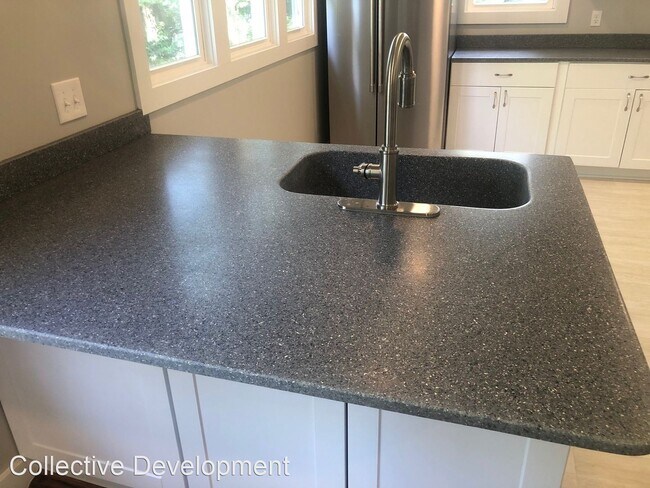 Photo - 4 br, 2 bath House - 211 S 5th Street