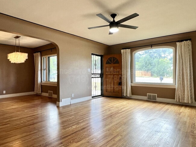 Photo - 401 Cheyenne Blvd