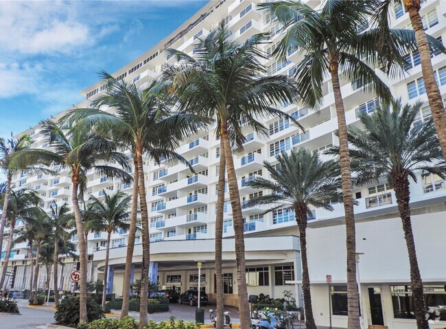Building Photo - 100 Lincoln Rd Unit 614 B Rental