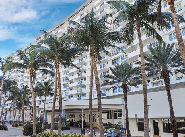 Photo - 100 Lincoln Rd Condo Unit 614 B