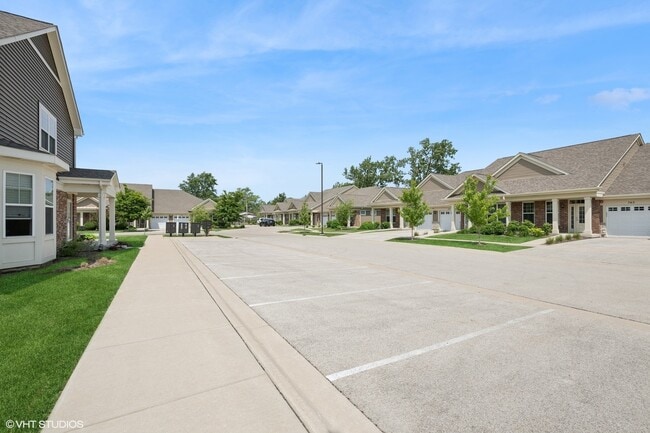 Photo - 763 Verandah Dr