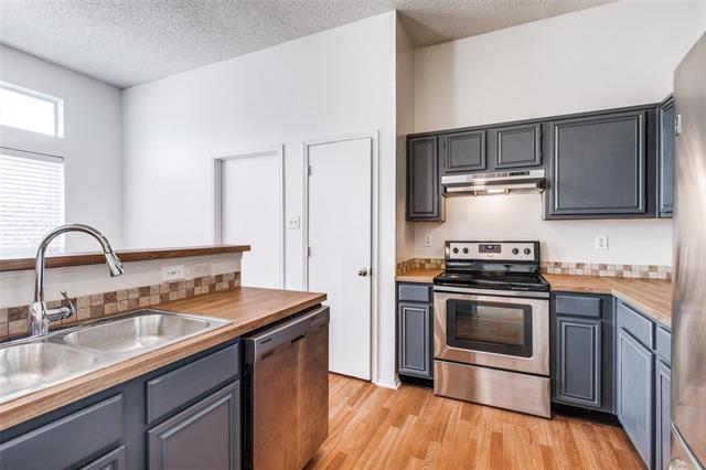 Photo - 2624 Crystal Falls Dr