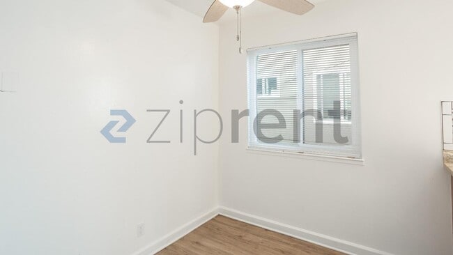 Photo - Unit Unit B