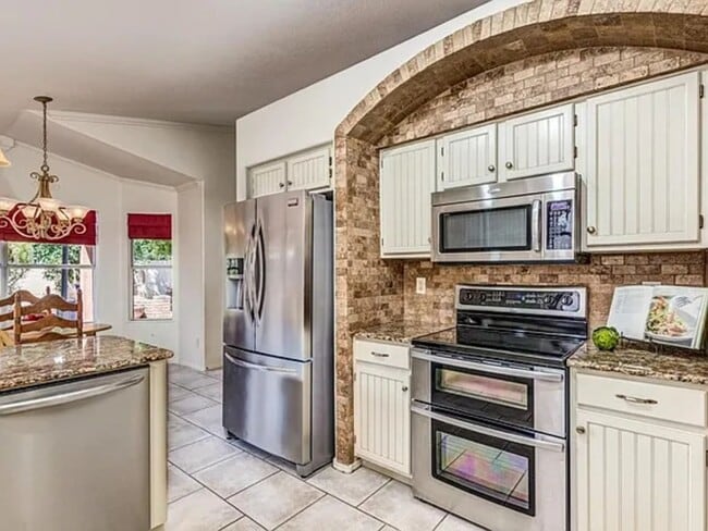 Photo - 4536 E Thistle Landing Dr