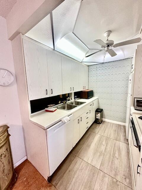 Photo - 2067 Cornwall D