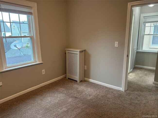 Photo - 248-15 89th Ave Unidad Apt 2