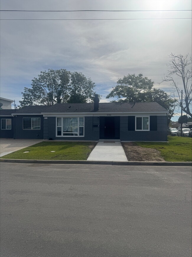 Building Photo - 5184 Ewing St