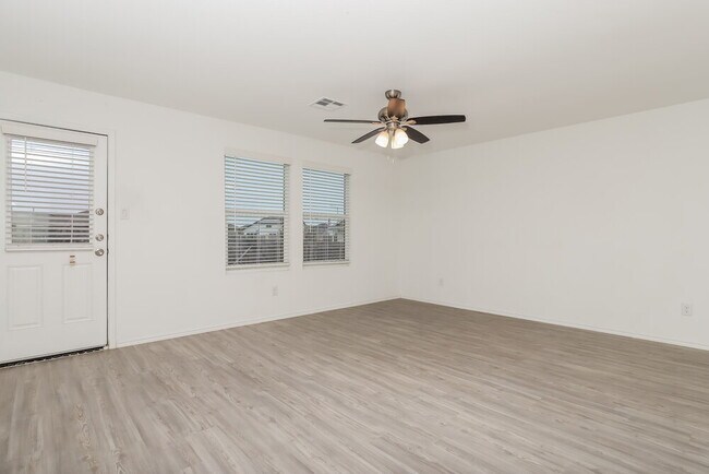 Photo - 6703 Morgan Cross