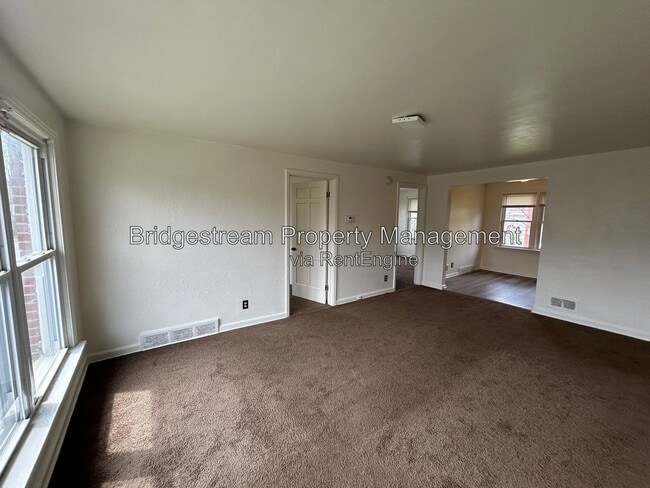 1317 Salem Ave Unit 3