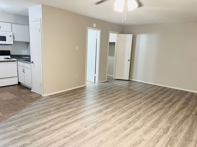 Photo - Pied Piper Apartments (Studio/1 Bath)