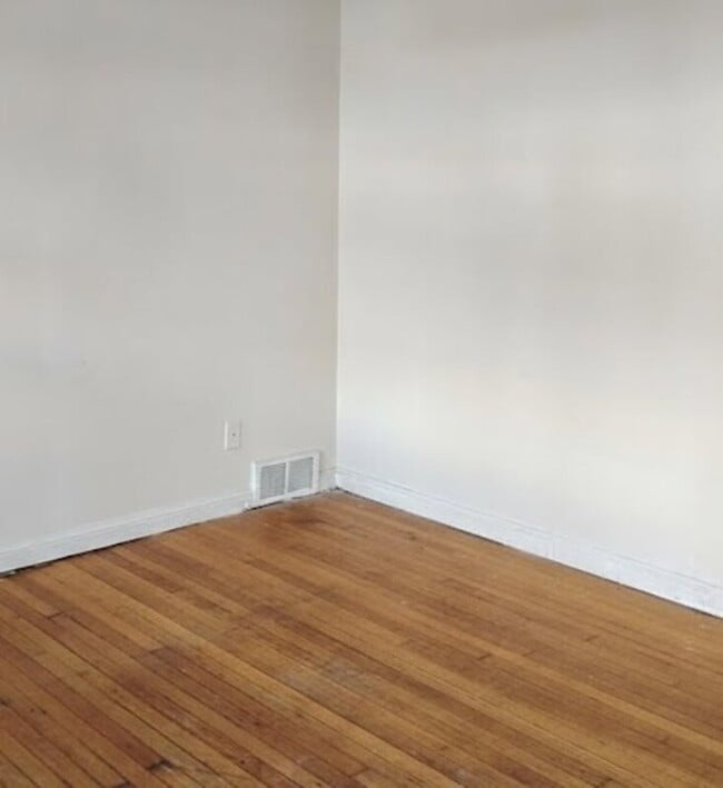 Photo - 8858 Snowhill Ct