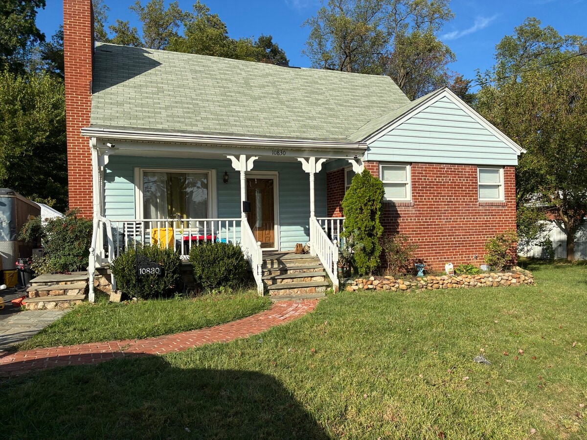 Photo - 10830 Fairchester Dr