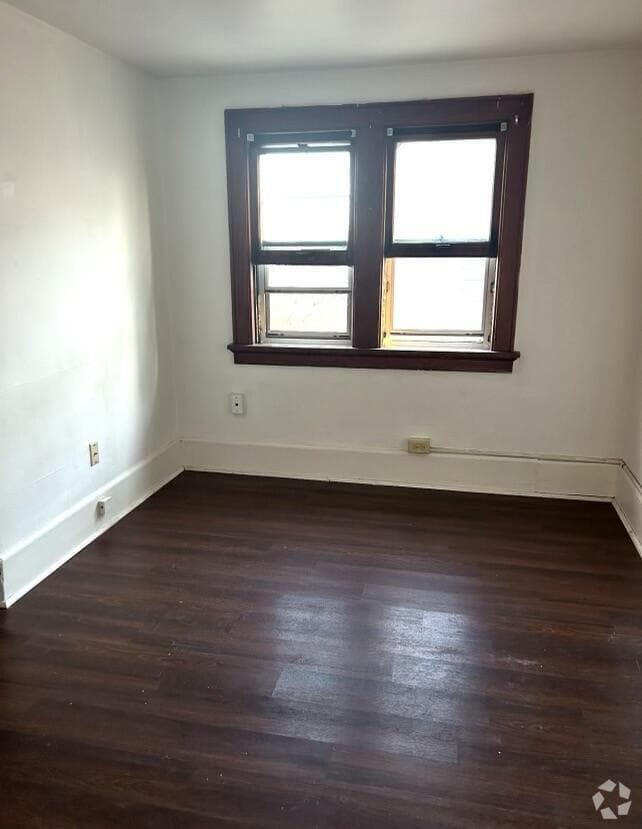 Building Photo - 2124 S 71st St Rental