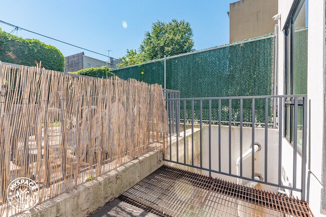 Photo - 1530 Putnam Ave Unit C2