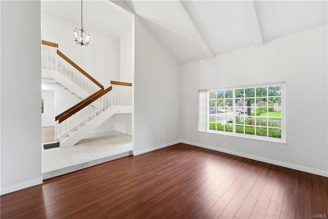 Photo - 10000 Hanna Ave