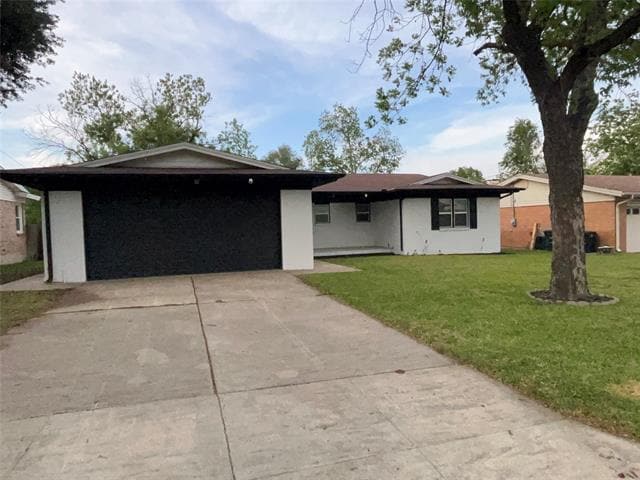 Building Photo - 2800 Sadler Ave