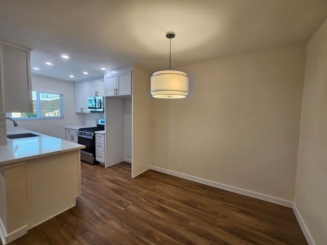 Photo - 561 E Orange Grove Ave Unidad D