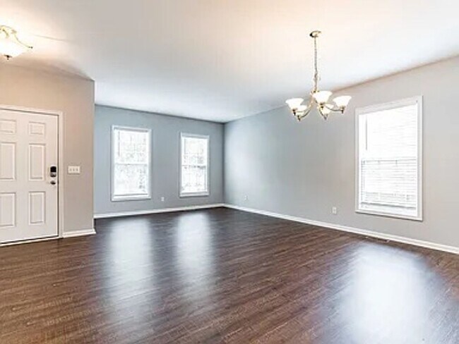 Photo - Stunning 3BD, 2.5BA Raleigh Home in the Prestigious Eagle Ridge Golf Community with Premier Ameni...