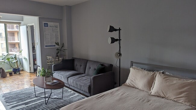 Building Photo - 1727 Massachusetts Ave NW Unit 417