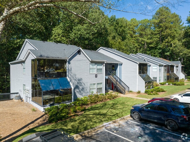 Enclave at Roswell Apartments