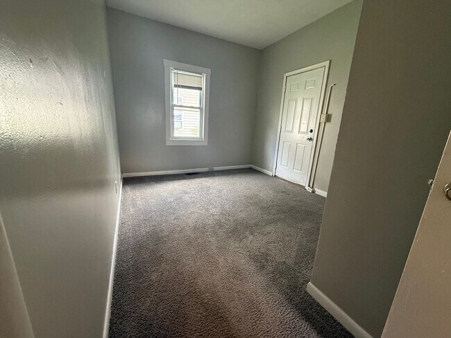 Photo - 509 W 8th St