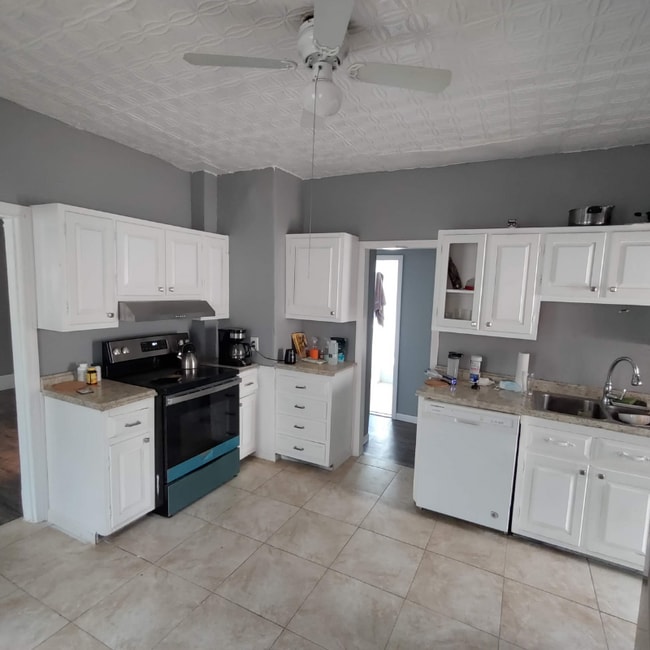 Photo - 39 Wendell Pl Unit 1