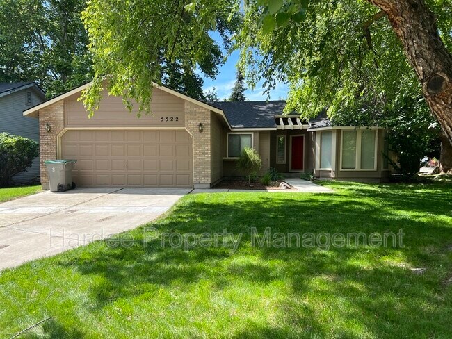 Photo - 5522 Castle Hill Way House