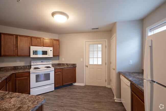 2BR, 2BA - 1240SF - The Ridge Apartments