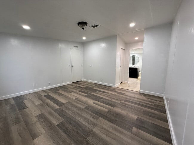 Photo - 220 NE 12th Ave