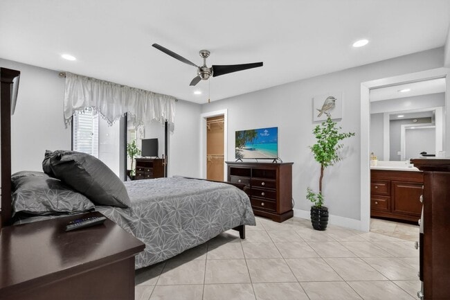 Photo - 492 Piedmont